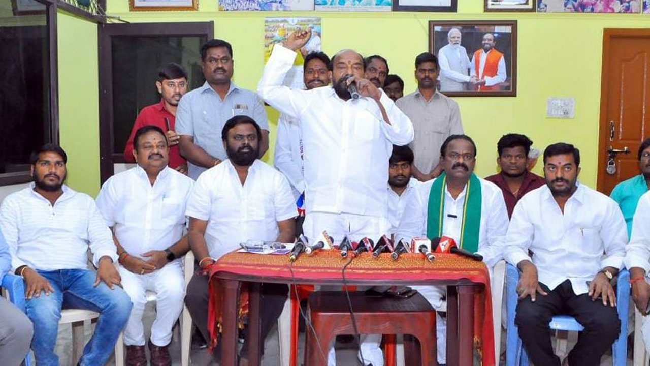 R Krishnaiah | బీసీ జనగణనను పక్కదారి పట్టించేందుకు రేవంత్ కొత్త ఎత్తుగడ : ఆర్ కృష్ణయ్య