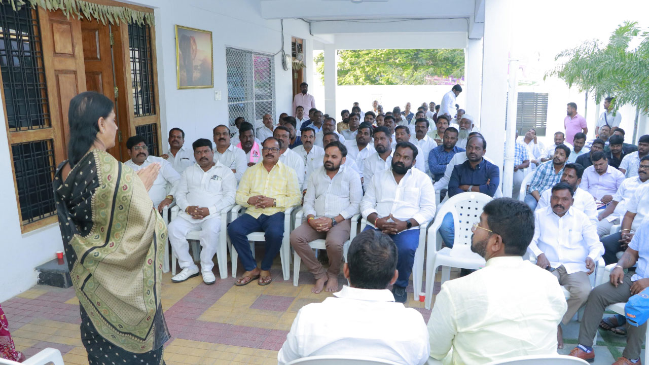 MLA Sabitha | ఆమన్‌గల్‌లో నిర్వహించే రైతు ధర్నాను విజయవంతం చేయండి : ఎమ్మెల్యే సబితా ఇంద్రారెడ్డి