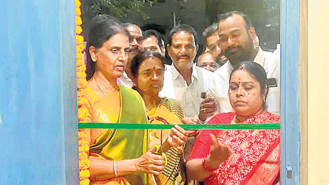 సర్కారు కండ్లు తెరవట్లే..