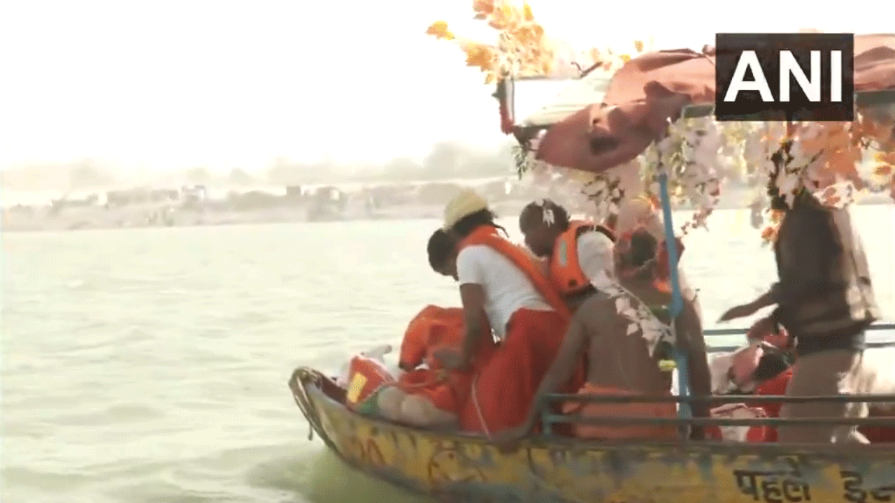 Acharya Satyendra Das: స‌ర‌యూ న‌దిలో స‌త్యేంద్ర దాస్ పార్దీవ‌దేహం జ‌ల స‌మాధి