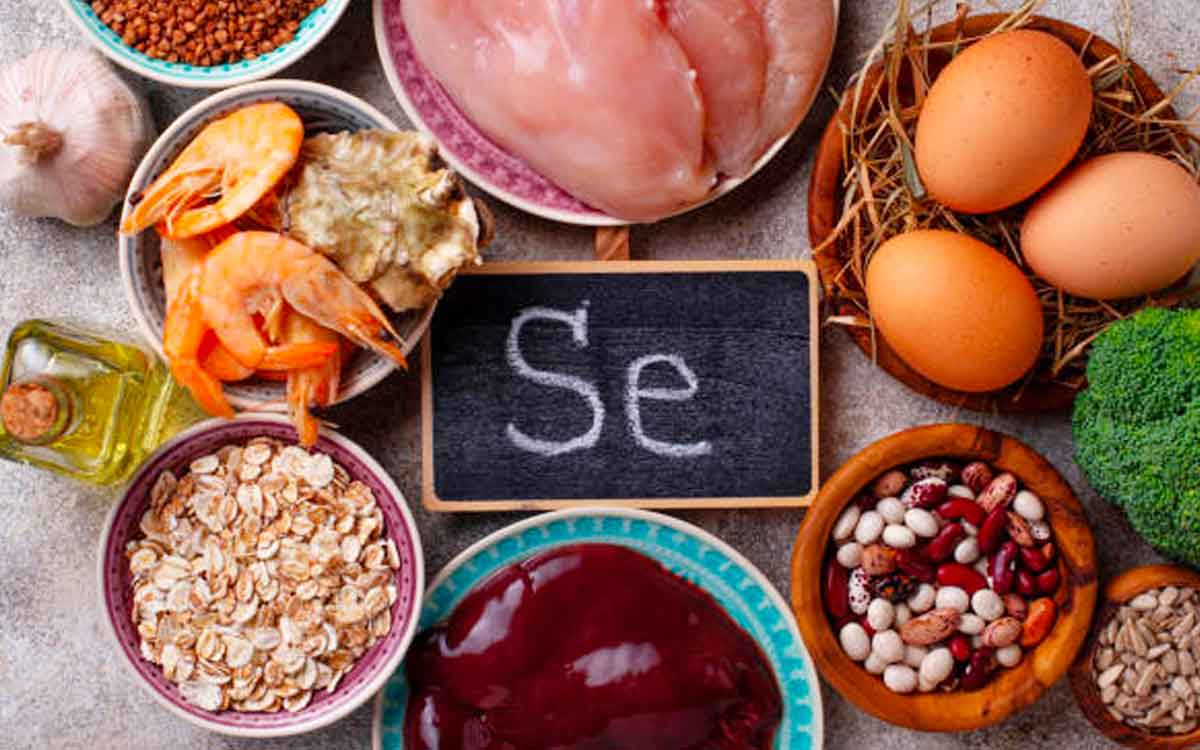 Selenium Foods | రోగ నిరోధ‌క శ‌క్తి త‌క్కువ‌గా ఉన్న‌వారు, థైరాయిడ్‌తో బాధ‌ప‌డేవారు.. ఈ ఆహారాల‌ను తింటుండాలి..!