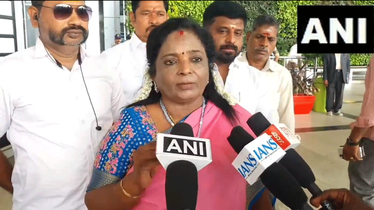 Tamilisai Soundarajan: సీబీఎస్ఈ స్కూళ్లు ఎందుకు న‌డుపుతున్నారు..  సీఎం స్టాలిన్‌ను ప్ర‌శ్నించిన త‌మిళ‌సై