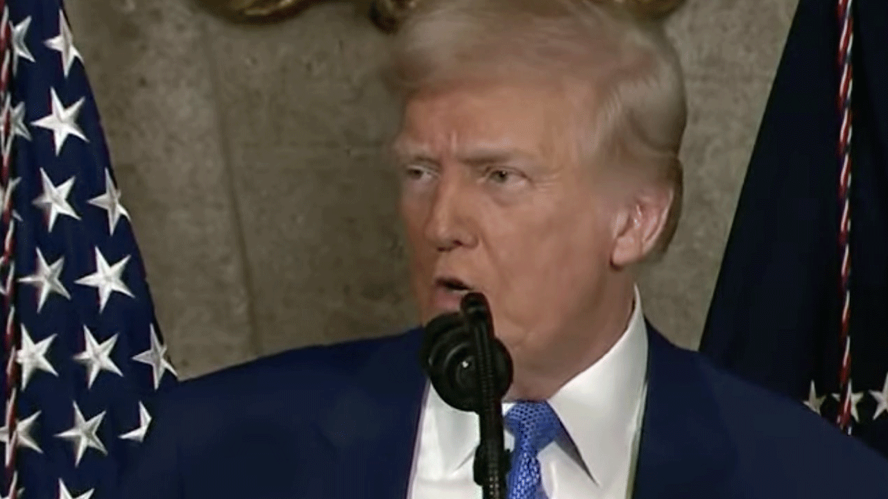 Gold Card: గోల్డ్ కార్డ్ ఆఫ‌ర్ ప్ర‌క‌టించిన‌ ట్రంప్‌.. 5 మిలియ‌న్ల డాల‌ర్ల‌కే అమెరికా పౌర‌స‌త్వం !