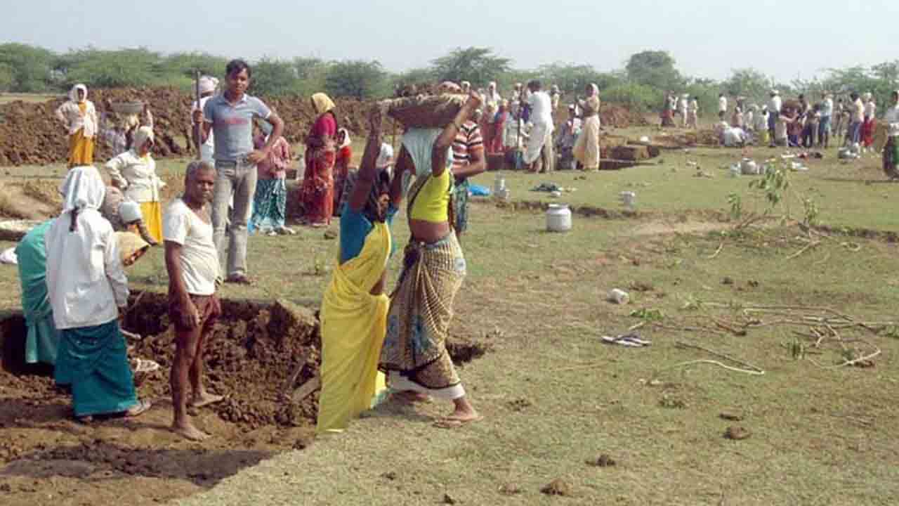 ఉపాధి కార్డు హుష్‌కాకి!