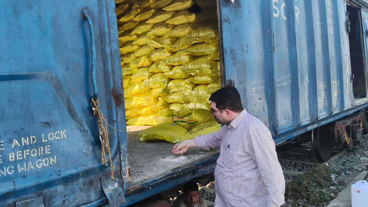 DAO Adireddy | జిల్లాలో సరిపడా యూరియా నిల్వలు : డీఏవో దోమ ఆదిరెడ్డి