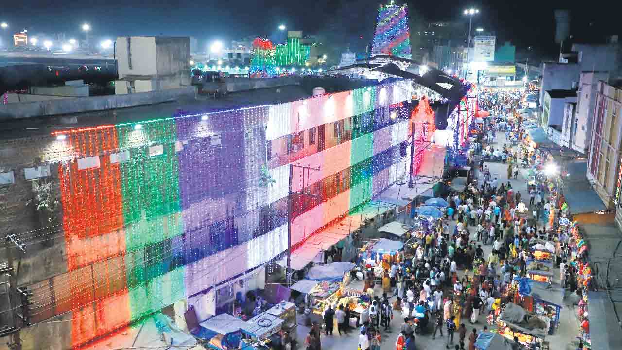 రాజన్నా.. వస్తున్నం!