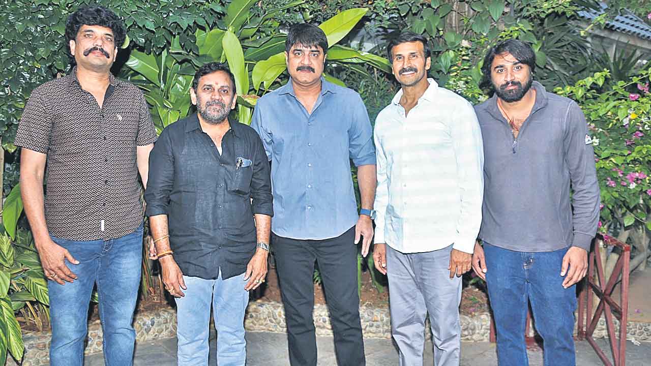 ఉత్కంఠకు గురిచేసే విద్రోహి