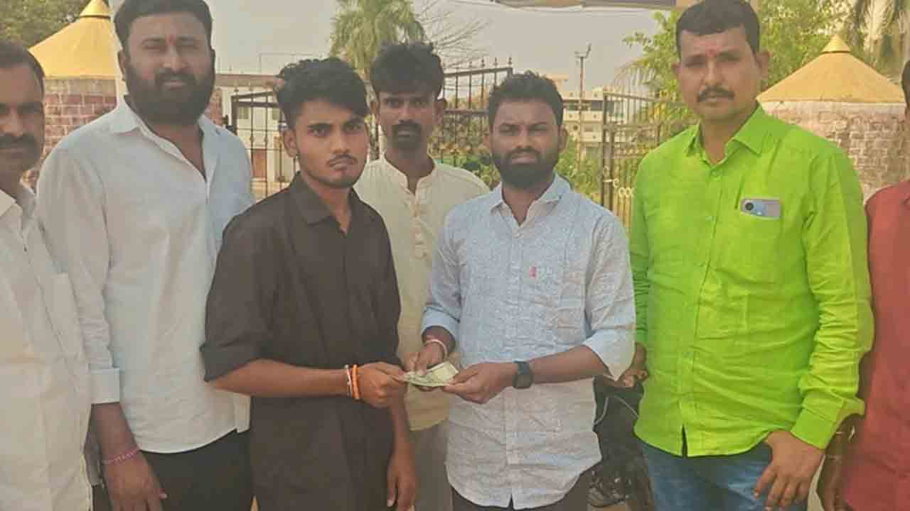 Jayashankar Foundation | రోడ్డు ప్రమాదంలో రెండు కాళ్లు కోల్పోయిన వ్యక్తి.. అండగా నిలిచిన జయశంకర్ ఫౌండేషన్