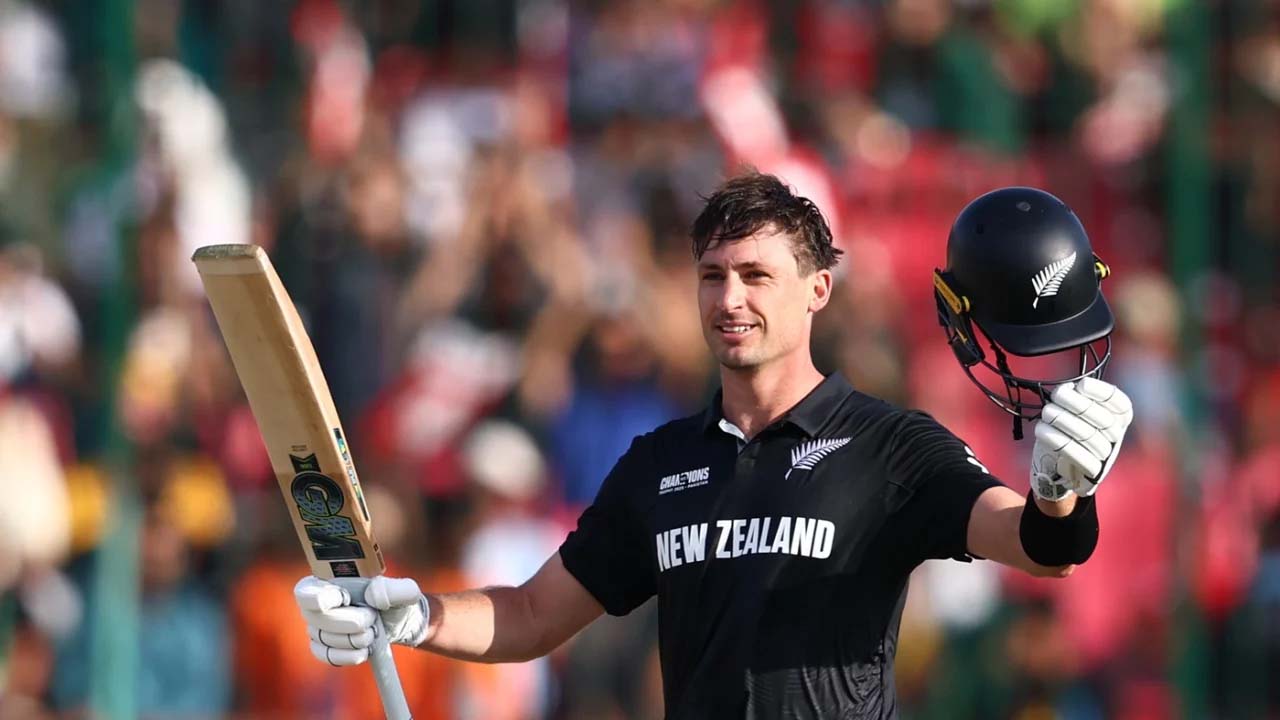 Champions Trophy | సెంచరీలతో చెలరేగిన న్యూజిలాండ్‌ బ్యాట్స్‌మెన్‌ విల్‌ యంగ్‌, టామ్‌ లాథమ్‌.. పాకిస్తాన్‌ టార్గెట్‌ 321