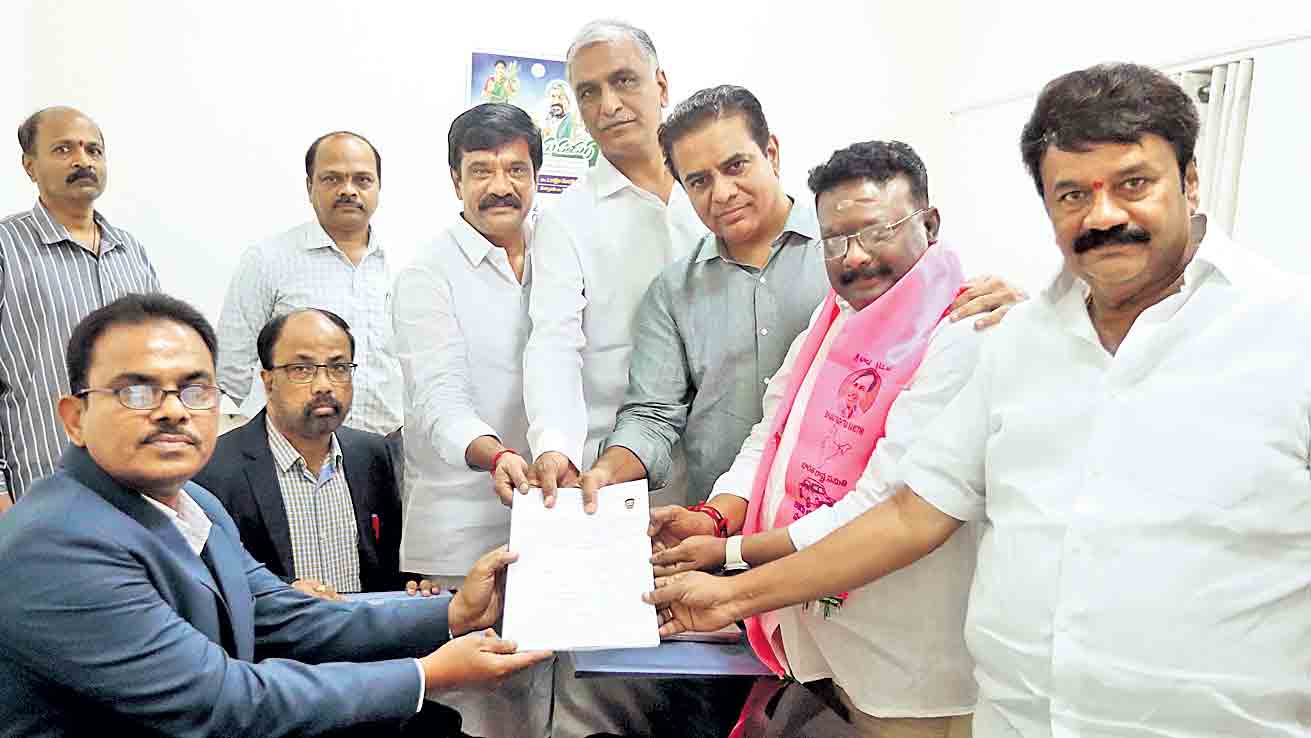 ఎమ్మెల్సీ అభ్యర్థిగా దాసోజు నామినేషన్‌