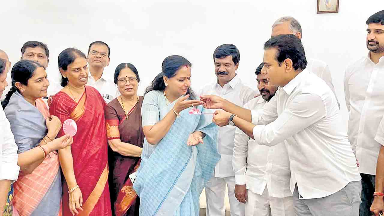 ఘనంగా ఎమ్మెల్సీ కవిత జన్మదిన వేడుకలు