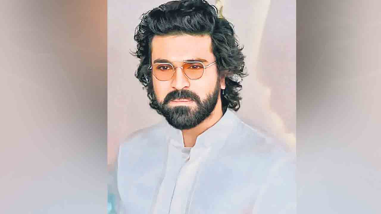 ఆట కూలీగా రామ్‌చరణ్‌?