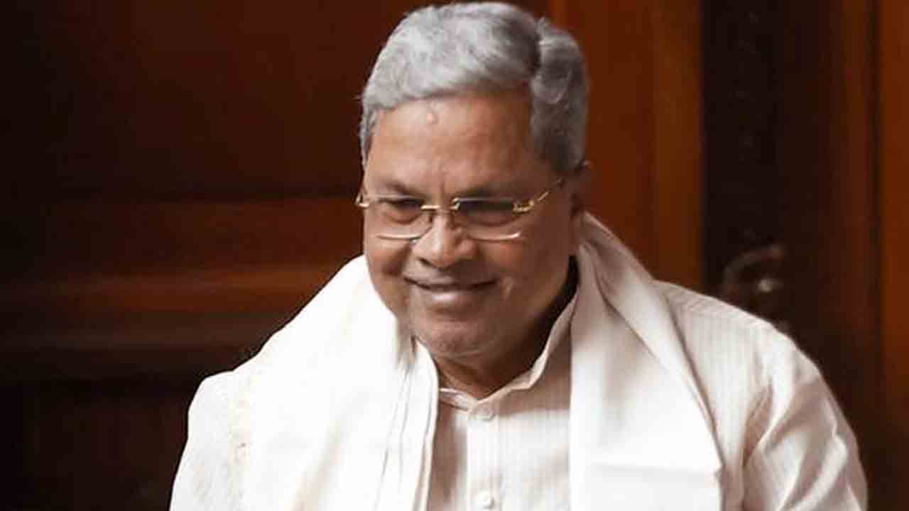 వీఐపీ ప్రయాణ ఖర్చులు తడిసిమోపెడు