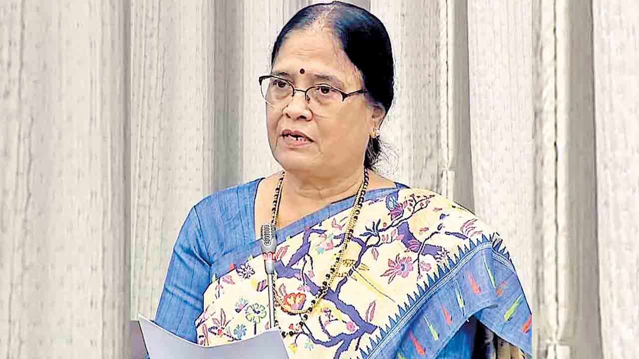 ‘మన ఊరు-మన బడి’ని కొనసాగించండి: వాణీదేవి