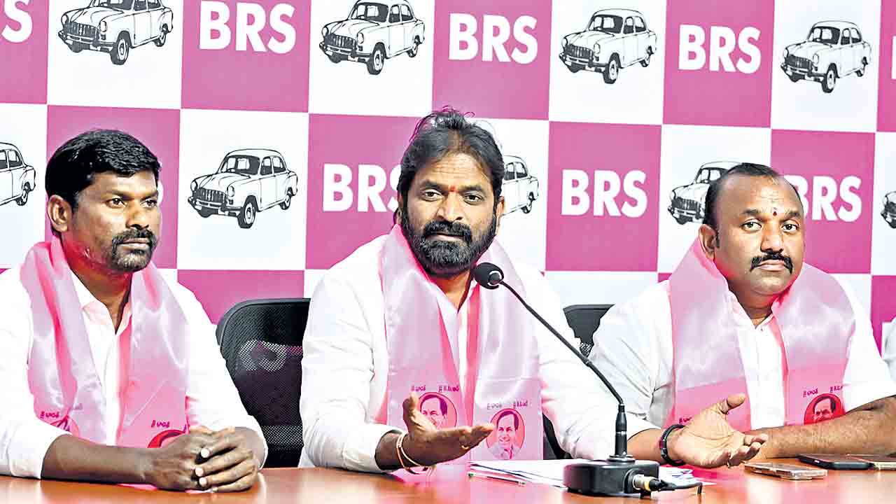 కాంగ్రెస్ నిర్లక్ష్యానికి కార్మికులు బలి