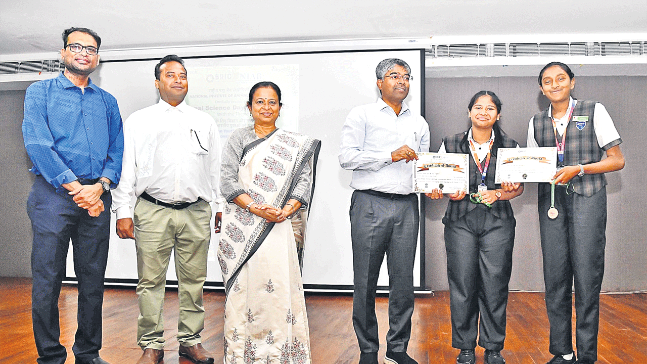 ఉజ్వల భవిష్యత్తుకు సైన్సే కీలకపాత్ర