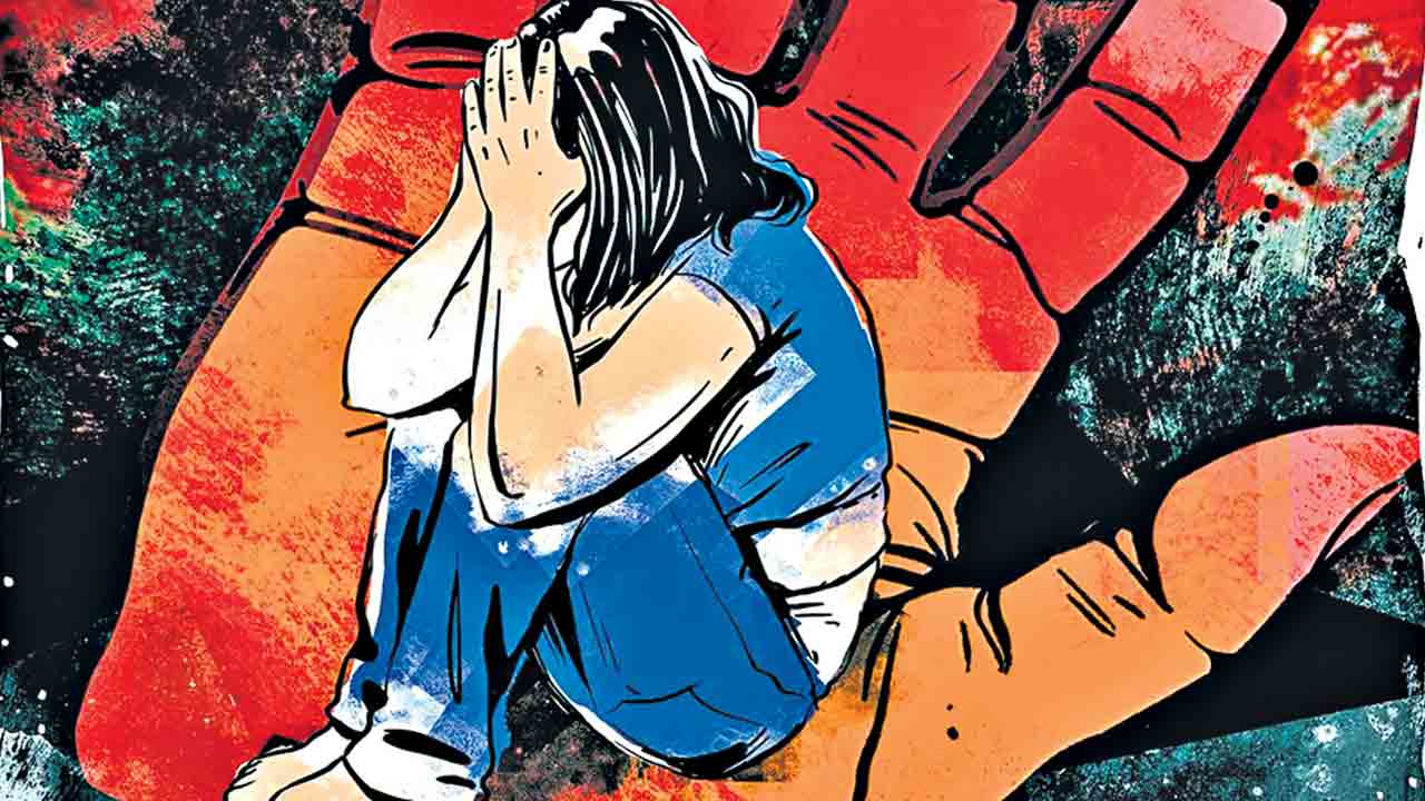 విదేశీ యువతుల రవాణాపై నిఘా..!