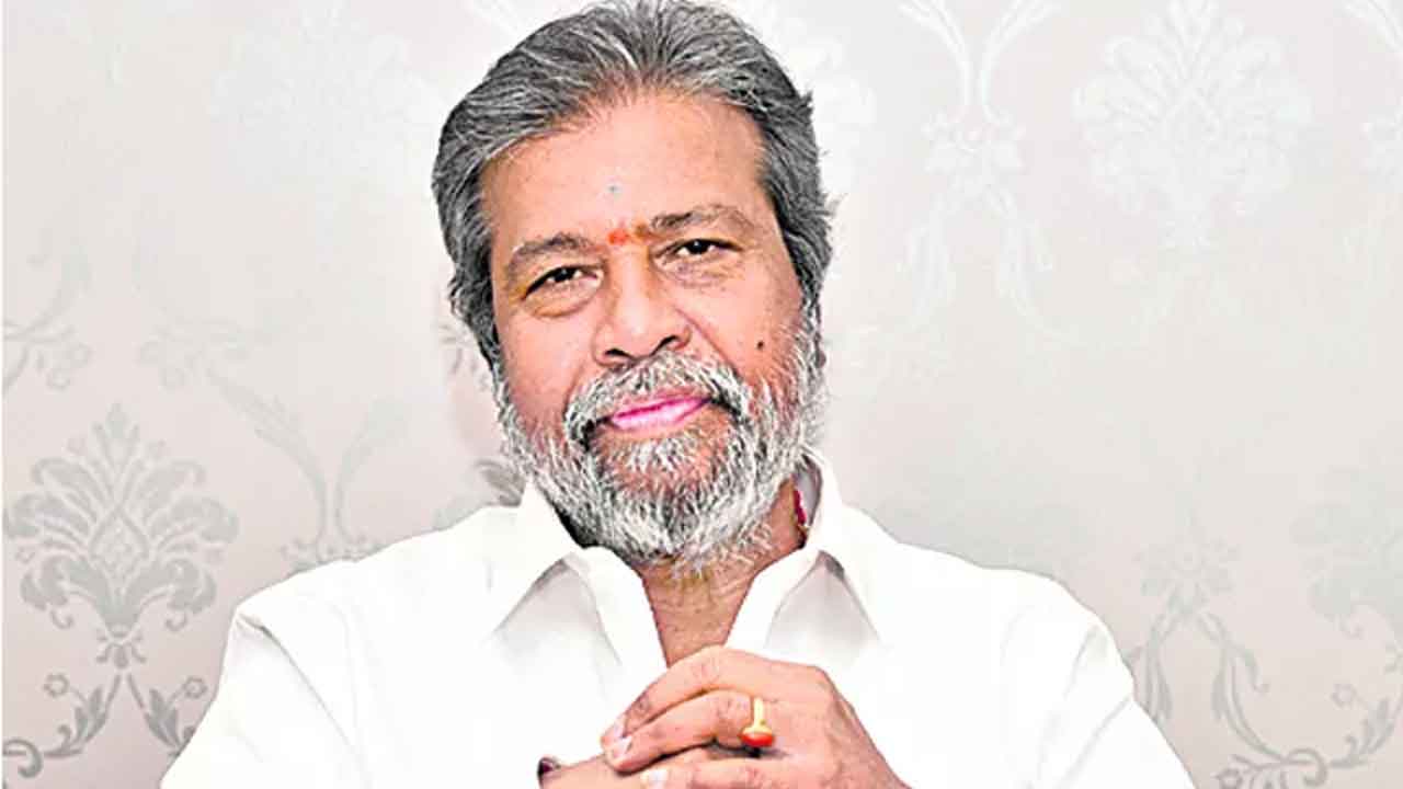 మెడికల్‌ కాలేజీల పనులను పూర్తిచేయాలి: రాజనర్సింహ