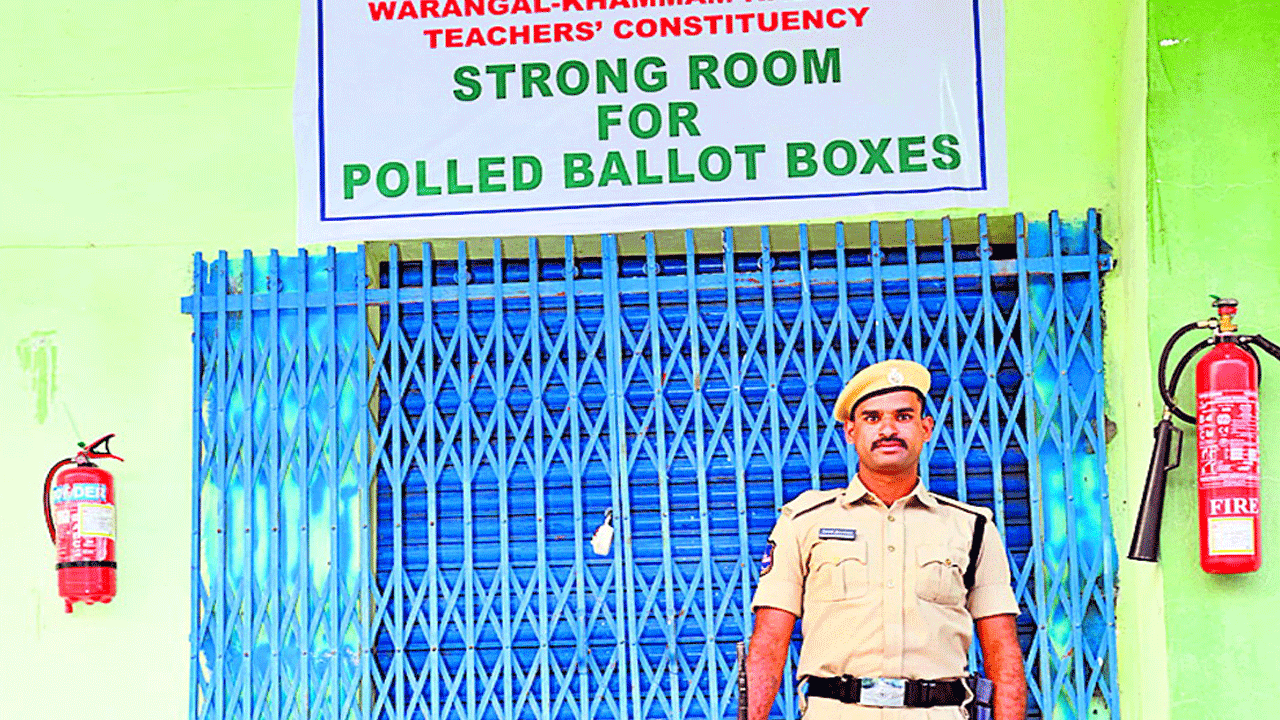 టీచర్స్‌ ఎమ్మెల్సీ ఎవరో?