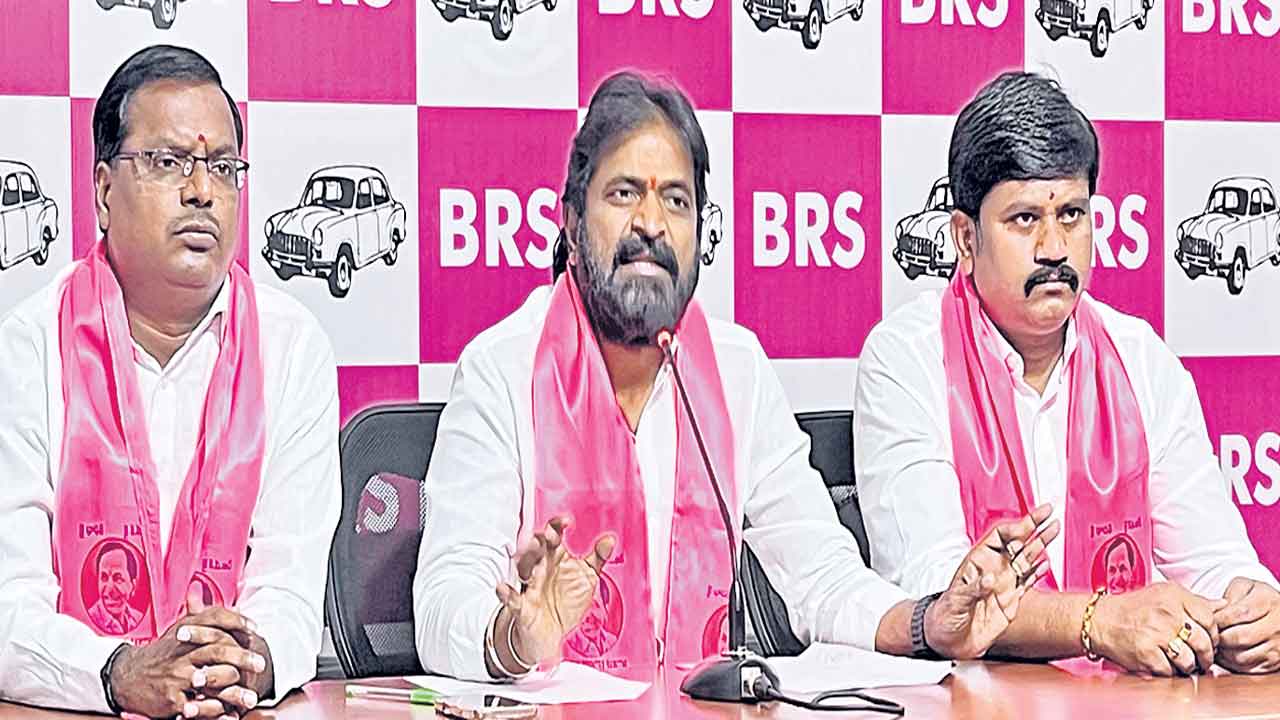 చట్టం చేసి చేతులు దులుపుకోవద్దు