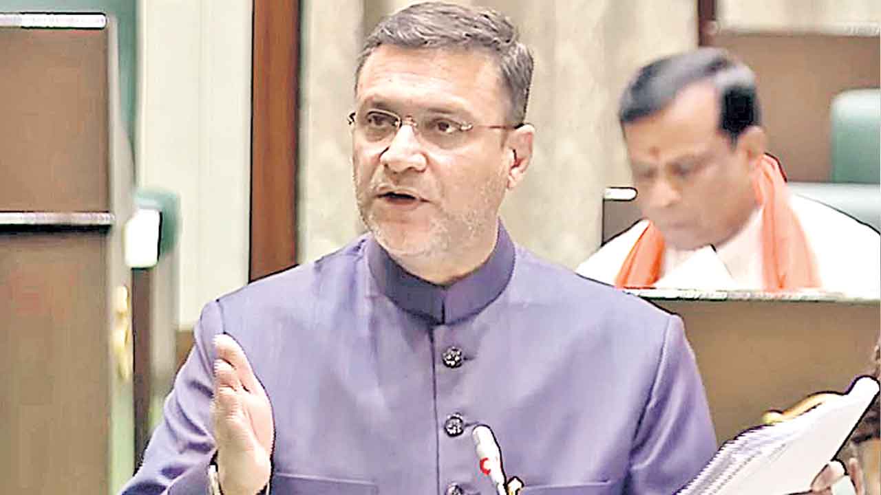 Akbaruddin Owaisi | రాష్ట్రంలో అడ్డగోలు విద్యుత్తు కొనుగోలు వ్యాపారం.. అవసరానికి మించి కొంటున్నా అప్రకటిత కోతలు: అక్బరుద్దీన్‌ ఒవైసీ