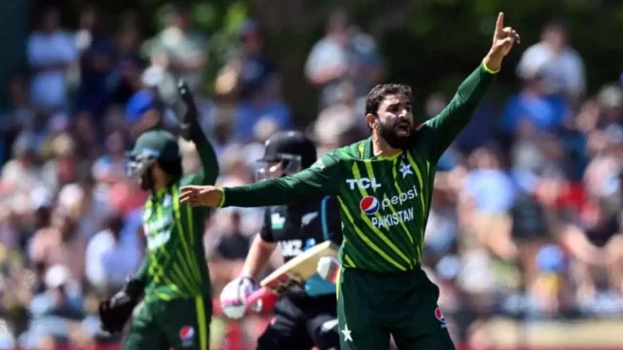 పాక్‌ బోణీ