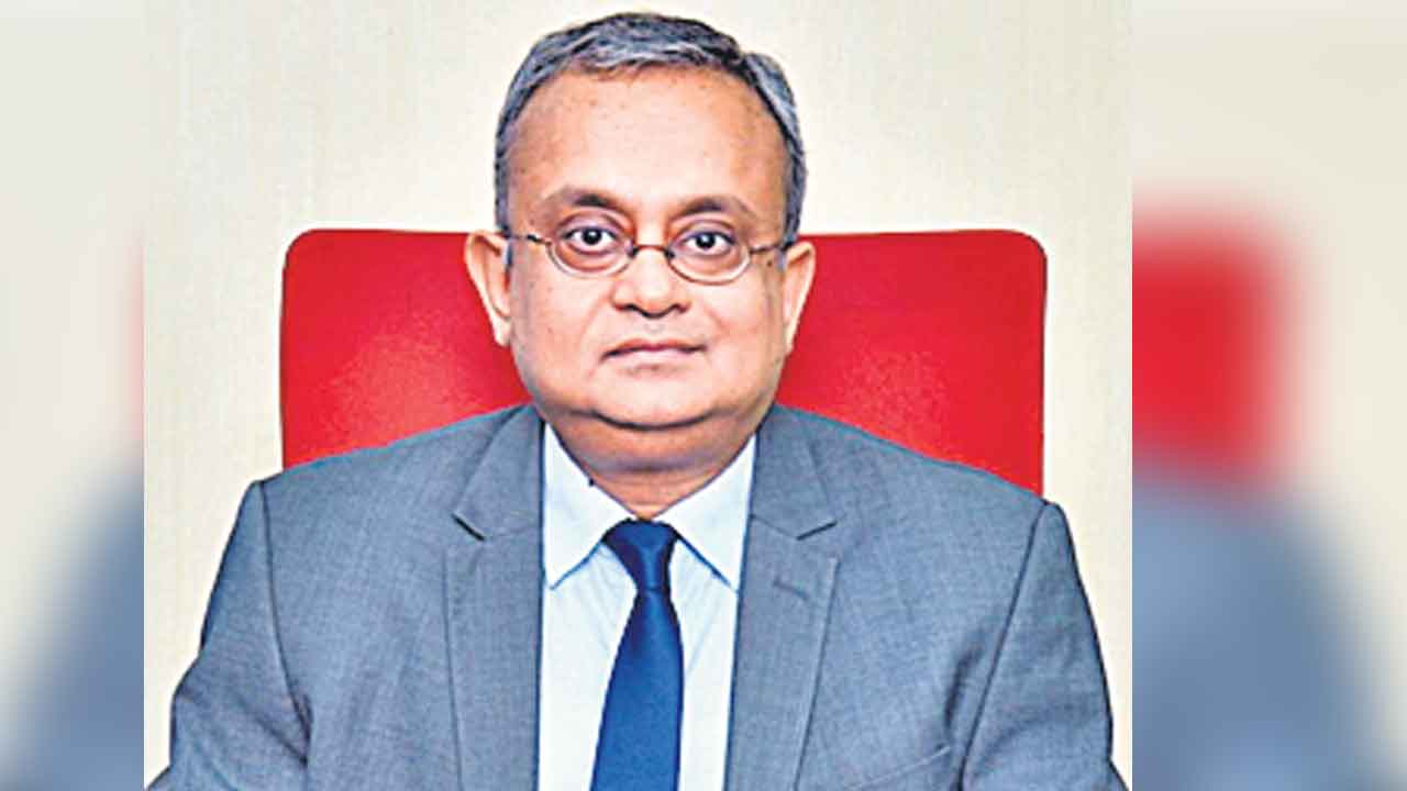 కెనరా ఈడీగా మజుందార్‌