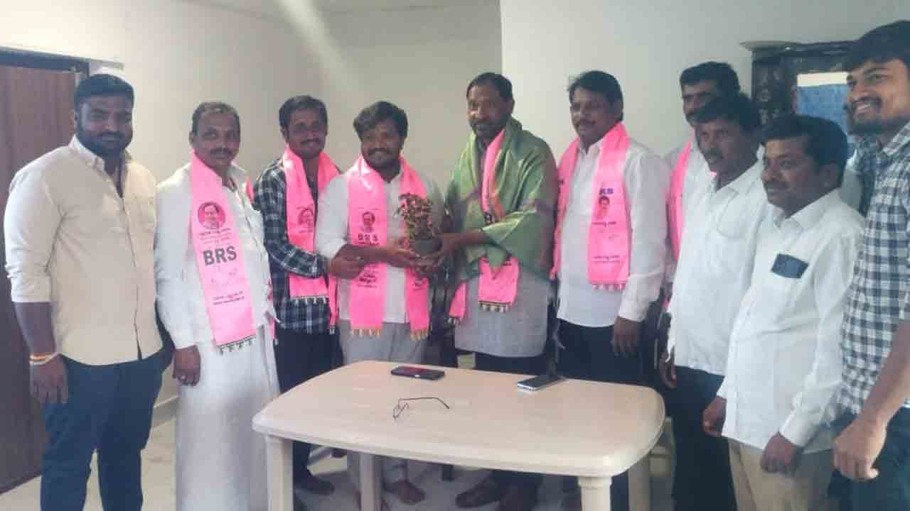 బీఆర్‌ఎస్‌లో చేరికలు