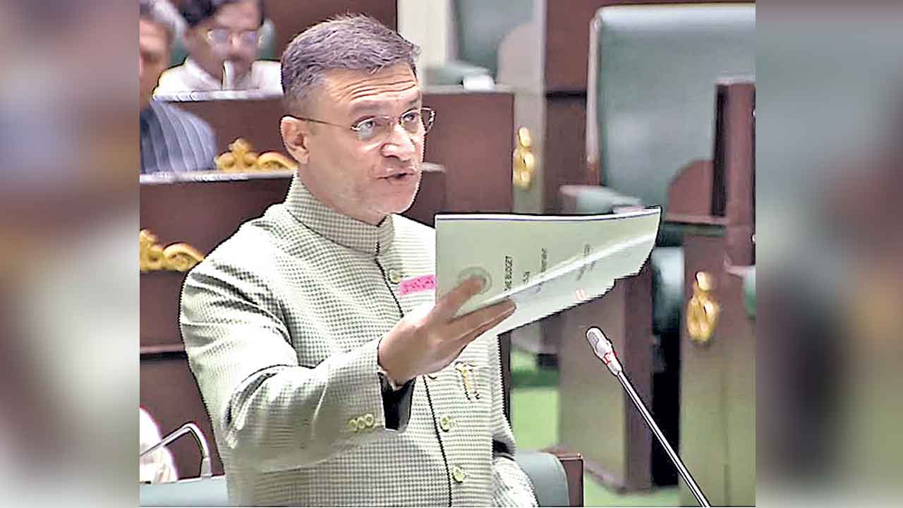 అసెంబ్లీని నడిపే పద్ధతి ఇదేనా?