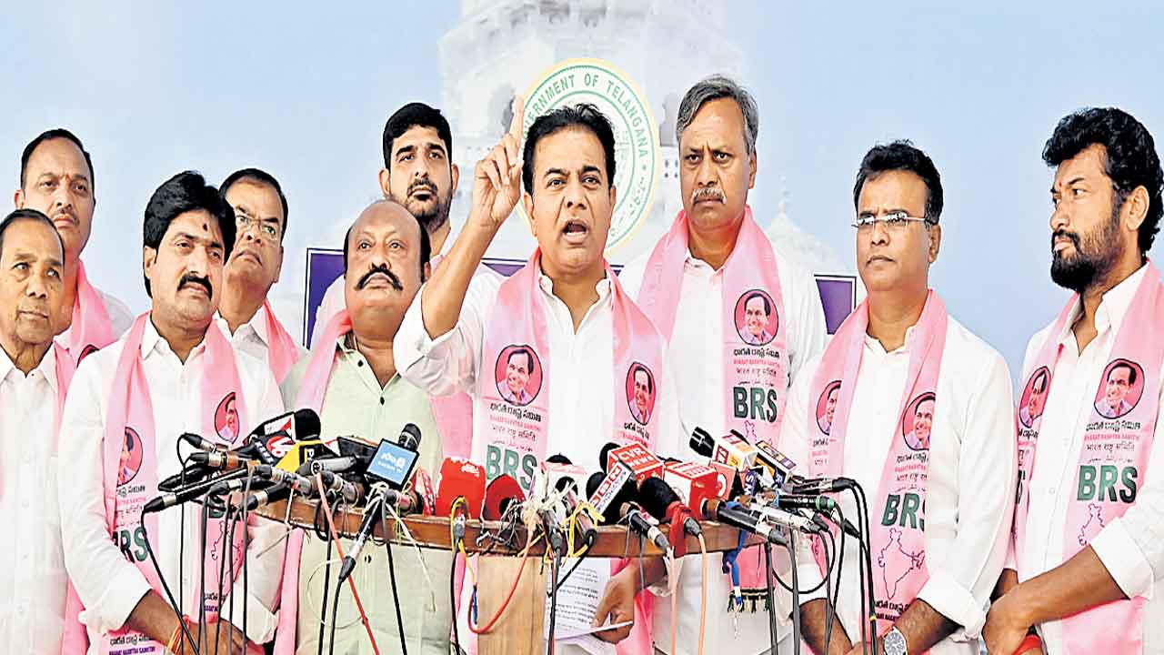 గవర్నర్‌ ప్రసంగమా?.. గాంధీభవన్‌ ప్రెస్‌మీటా?