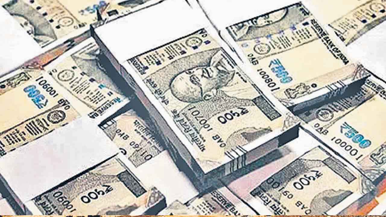 ఈ ఏడాది టార్గెట్‌ లక్షన్నర కోట్ల అప్పు