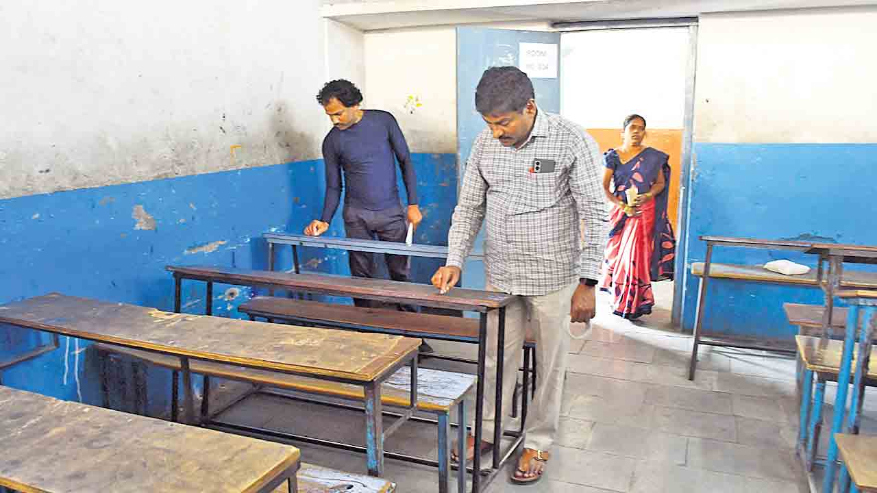 1,76,789 మంది విద్యార్థులు.. 837 పరీక్ష కేంద్రాలు