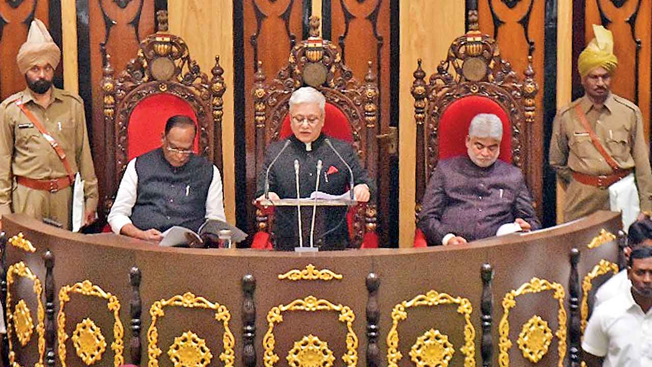 Assembly Budget Session | గవర్నర్ నోట సర్కారు అబద్ధాలు.. హామీలన్నీ అమలు చేసినట్టు గప్పాలు