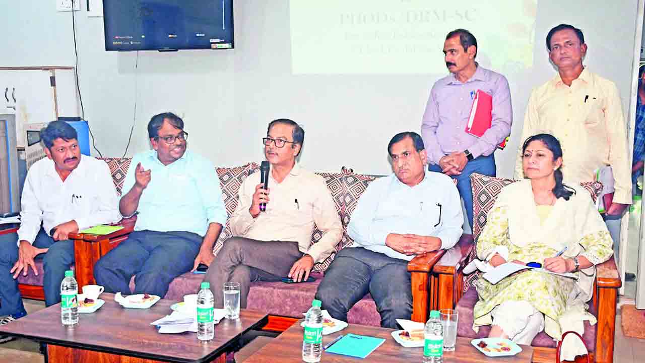 శరవేగంగా రైల్వే మాన్యుఫాక్చరింగ్‌ పనులు