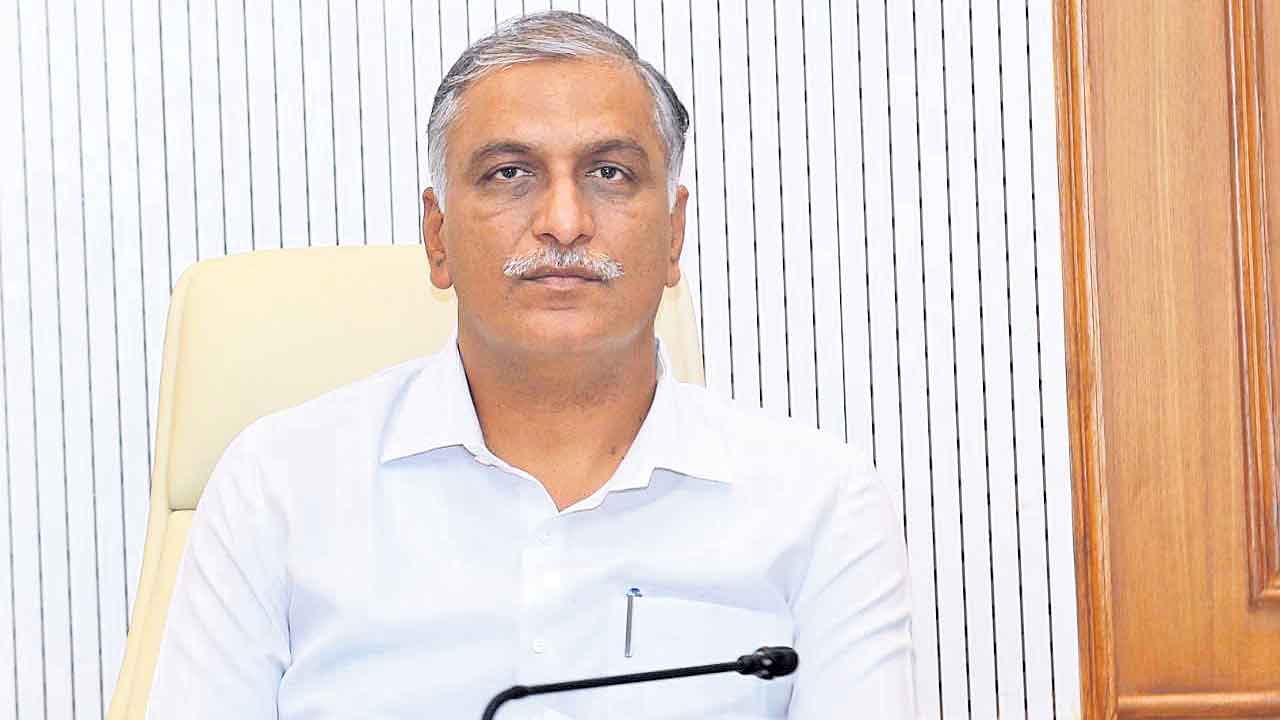 Harish Rao | తెలంగాణ రైజింగ్‌ కాదు.. ఫాలింగ్‌.. రేవంత్‌రెడ్డి అనాలోచిత నిర్ణయాలతో రిజిస్ట్రేషన్ల ఆదాయం డౌన్‌: హరీశ్‌రావు