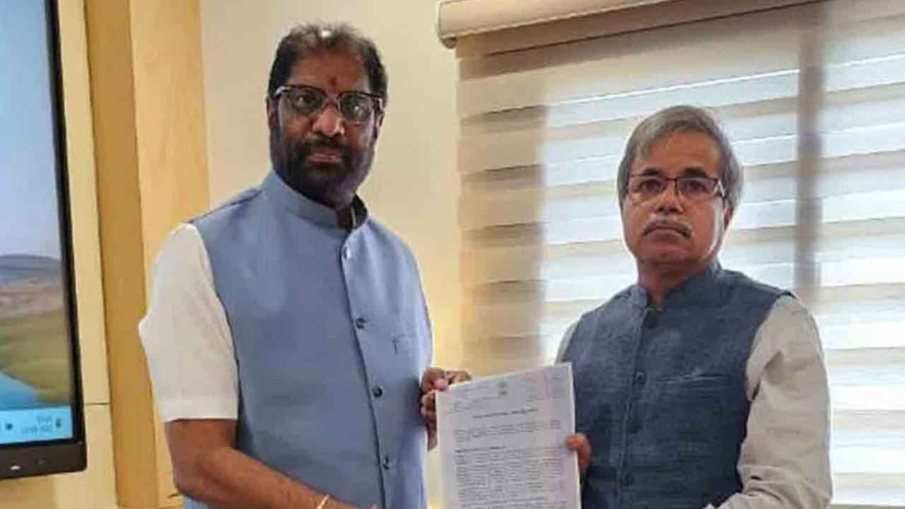 రైల్వే బోర్డు చైర్మన్‌తో ఎంపీ వద్దిరాజు భేటీ