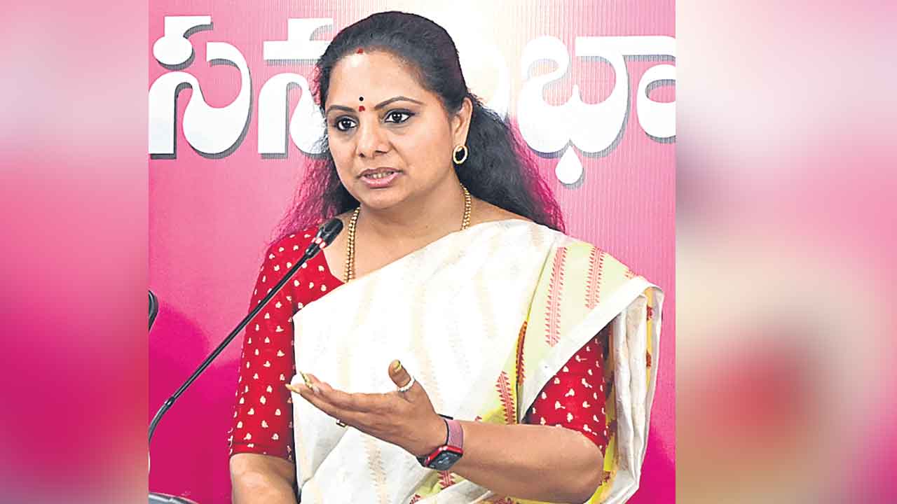 బీసీ రిజర్వేషన్లపై 3 బిల్లులు పెట్టాలి