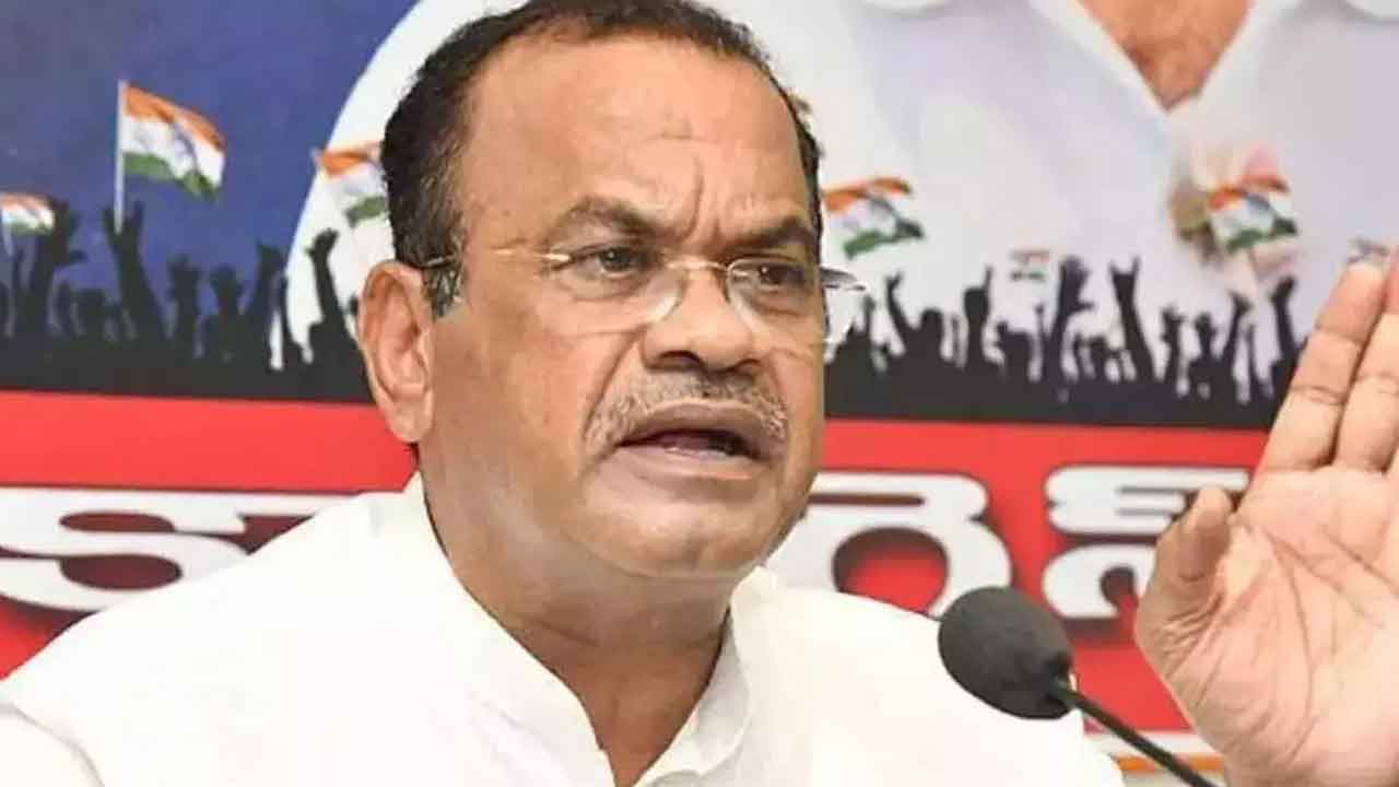 ఇచ్చిన మాట మరిచిన మంత్రి