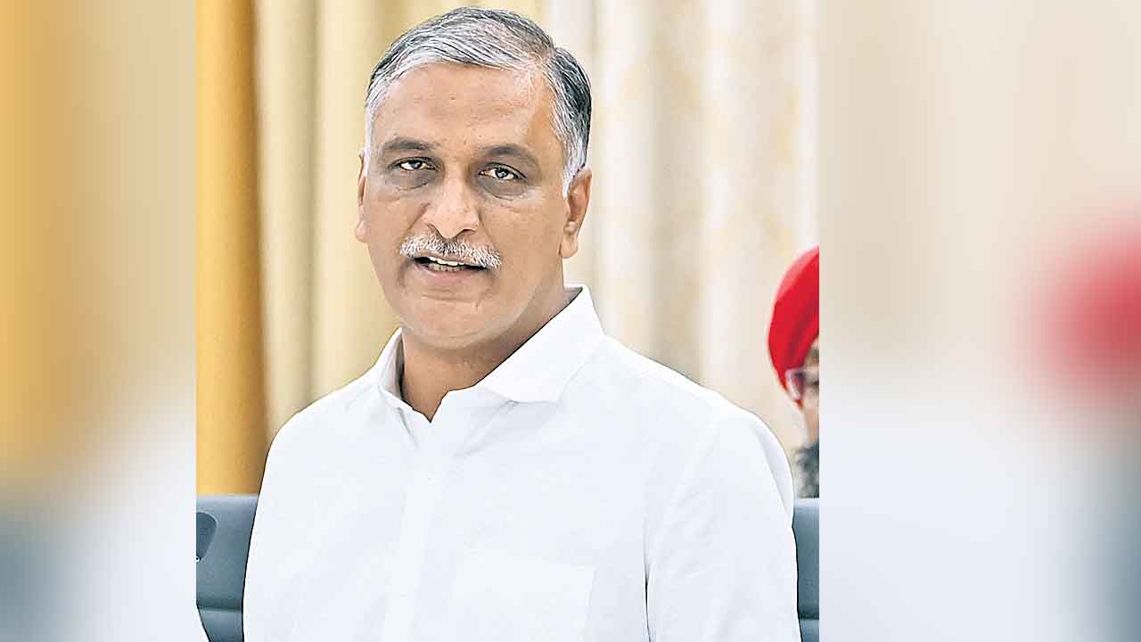 ఇది ప్రజాస్వామ్యమా లేక నియంతృత్వమా?