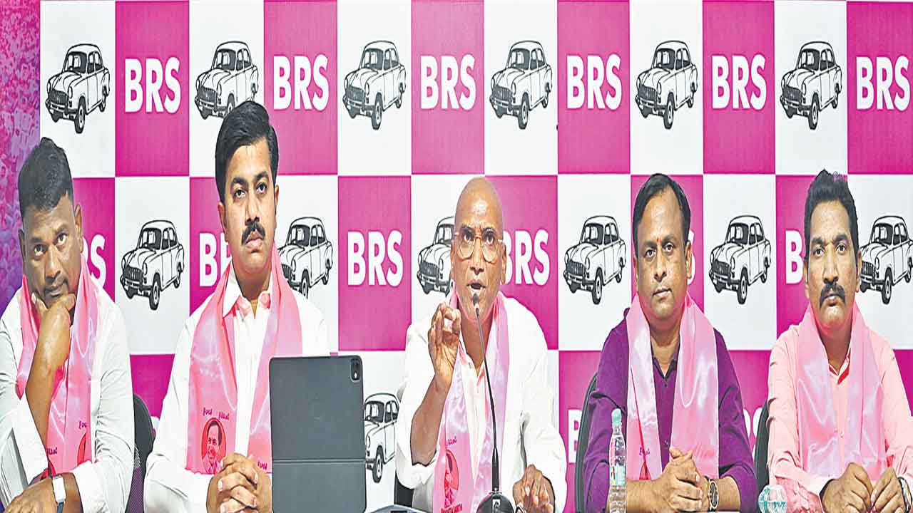 రాష్ట్రంలో రాబందుల పాలన