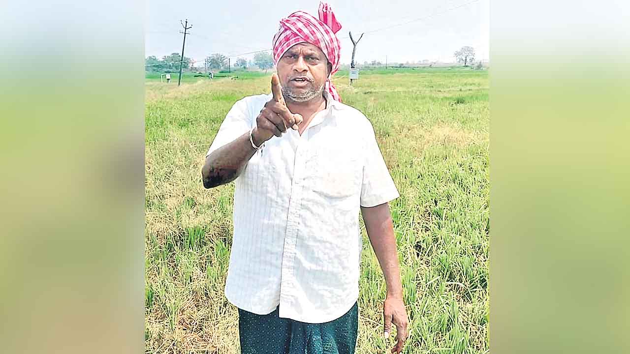 నీళ్లిచ్చే చేతగాక నోటికొచ్చిన మాటలు