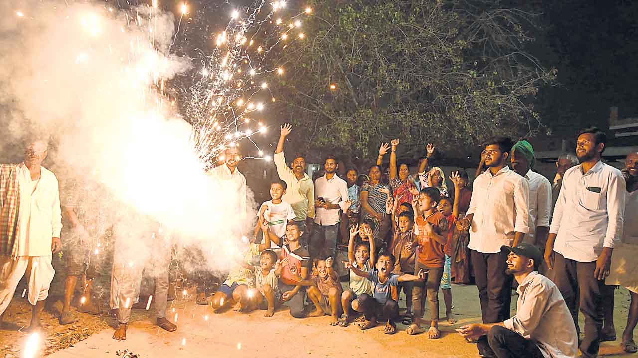 Lagacharla | తలవంచని లగచర్ల రైతులు.. నిర్బంధాలు, పోలీసు కేసులను దీటుగా ఎదుర్కొంటూ పోరాటం