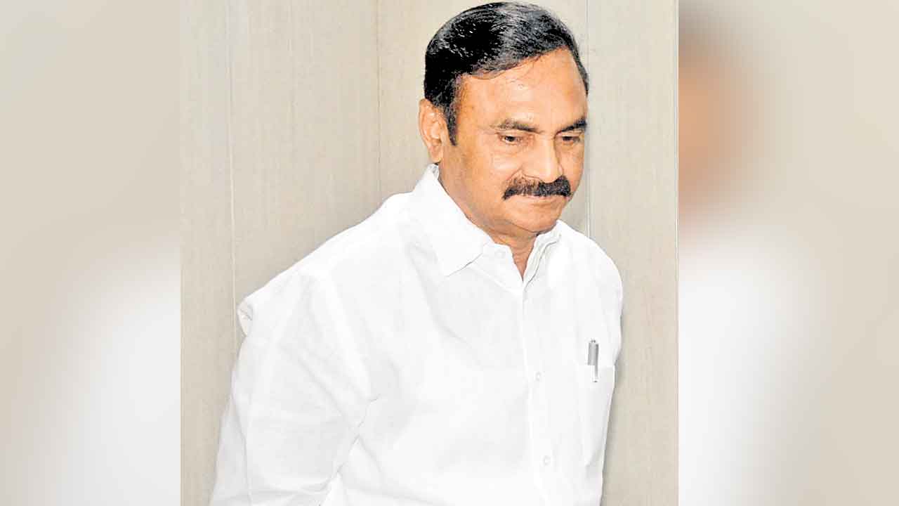 రేవంత్‌ ప్రాజెక్టుపై కాంగ్రెస్‌ నేత పిటిషన్‌