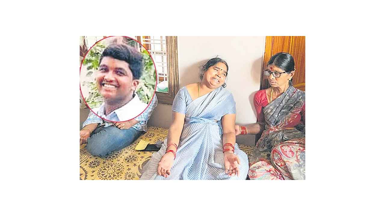 ప్రవీణ్‌ కుటుంబానికి కేటీఆర్‌ ఓదార్పు