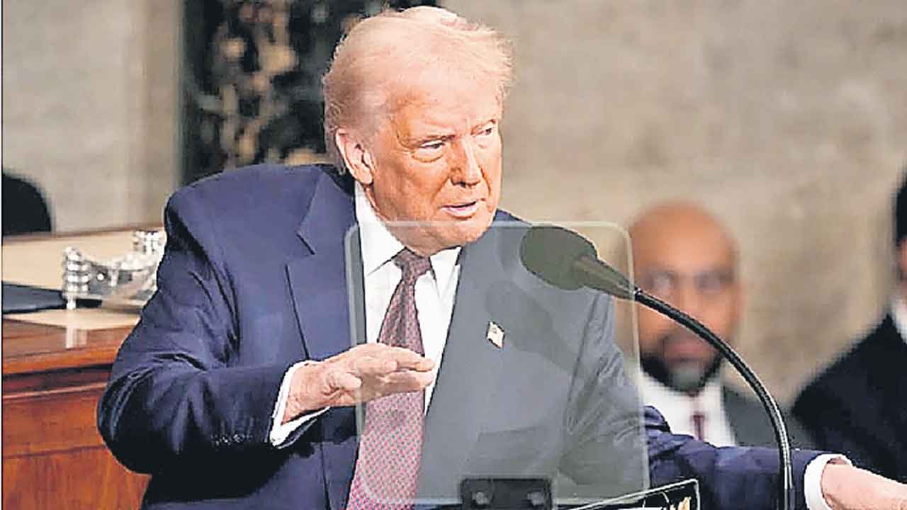 5.32 లక్షల మందికి లీగల్‌ స్టేటస్‌ రద్దు