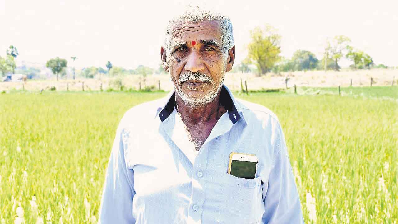 Yadagirigutta | ఎమ్మెల్యే అయిలయ్య నా బామ్మర్ది.. పంట ఎండుతున్నా పట్టించుకోలె.. రైతు ఎమ్మ బాలరాజు ఆవేదన