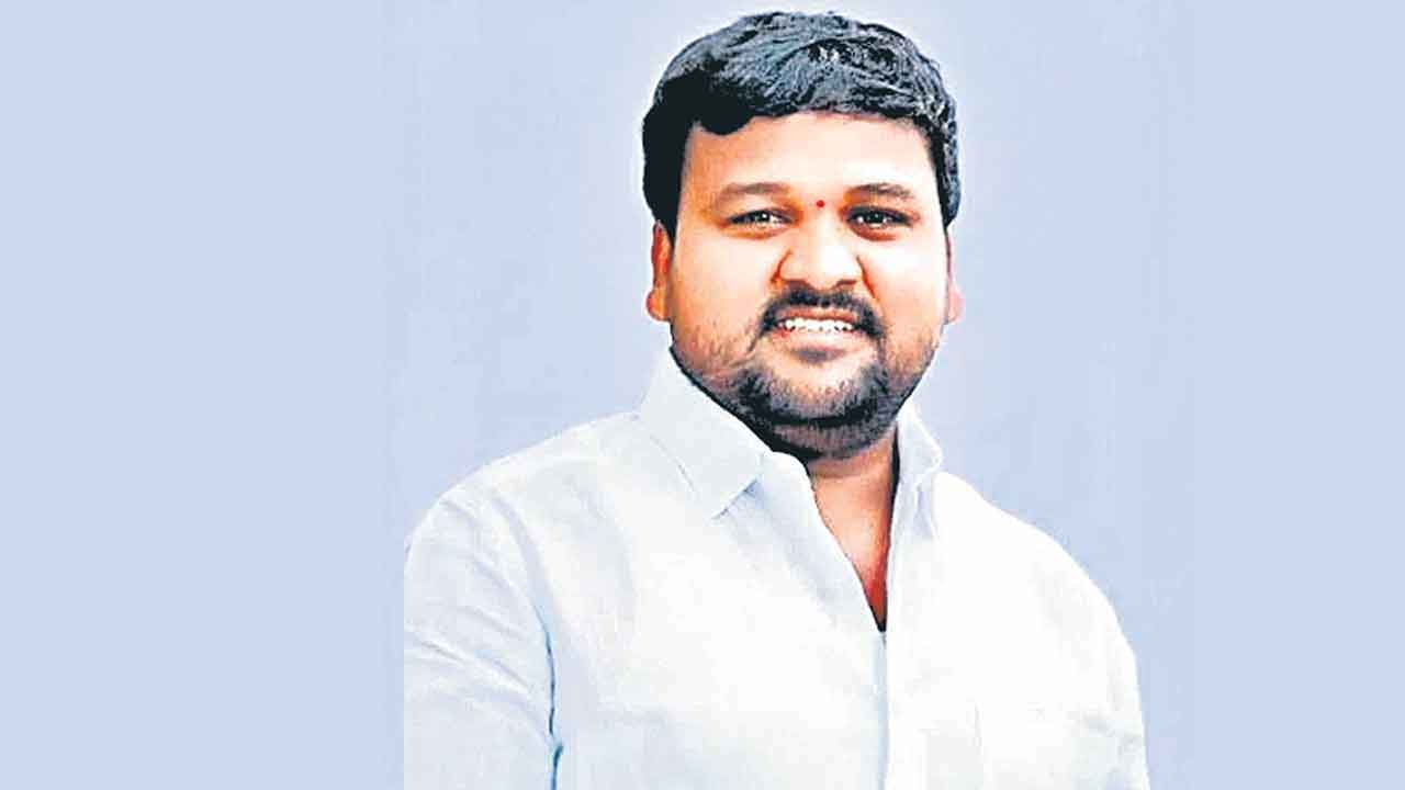 విద్యావ్యవస్థను భ్రష్టుపట్టించిన రేవంత్‌