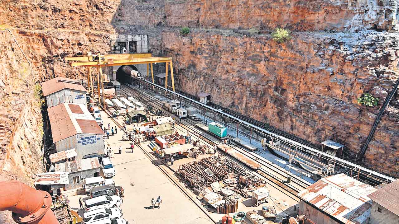 Congress | అయితే నాన్చుడు.. లేకుంటే కూల్చుడు.. కాంగ్రెస్‌ పాలనలో ప్రాజెక్టుల దుస్థితి ఇదే