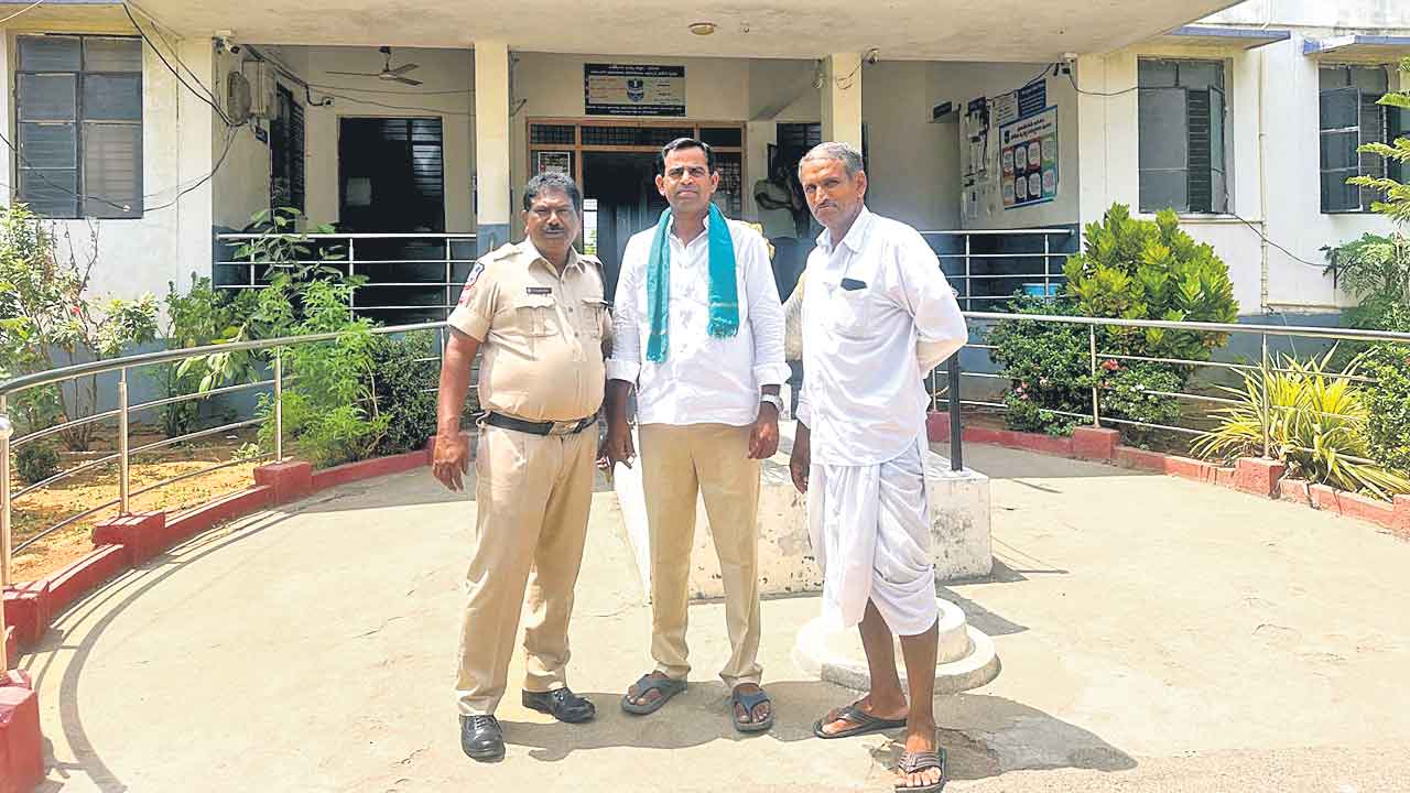 రైతు నాయకుల ముందస్తు అరెస్టు