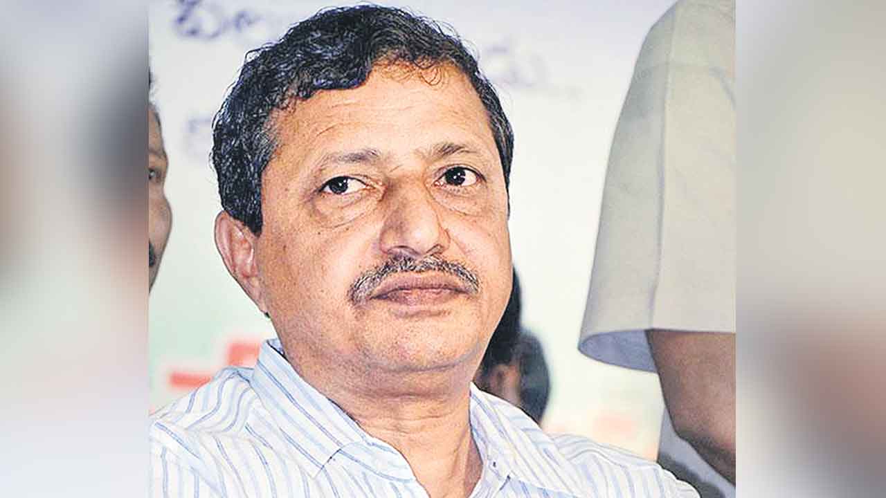 Congress | మాకేమన్న ఓటేసిండ్రా.. మీకెందుకు నీళ్లిడువాలె?.. సిరిసిల్ల రైతులపై కాంగ్రెస్‌ నాయకుల దురుసు ప్రవర్తన